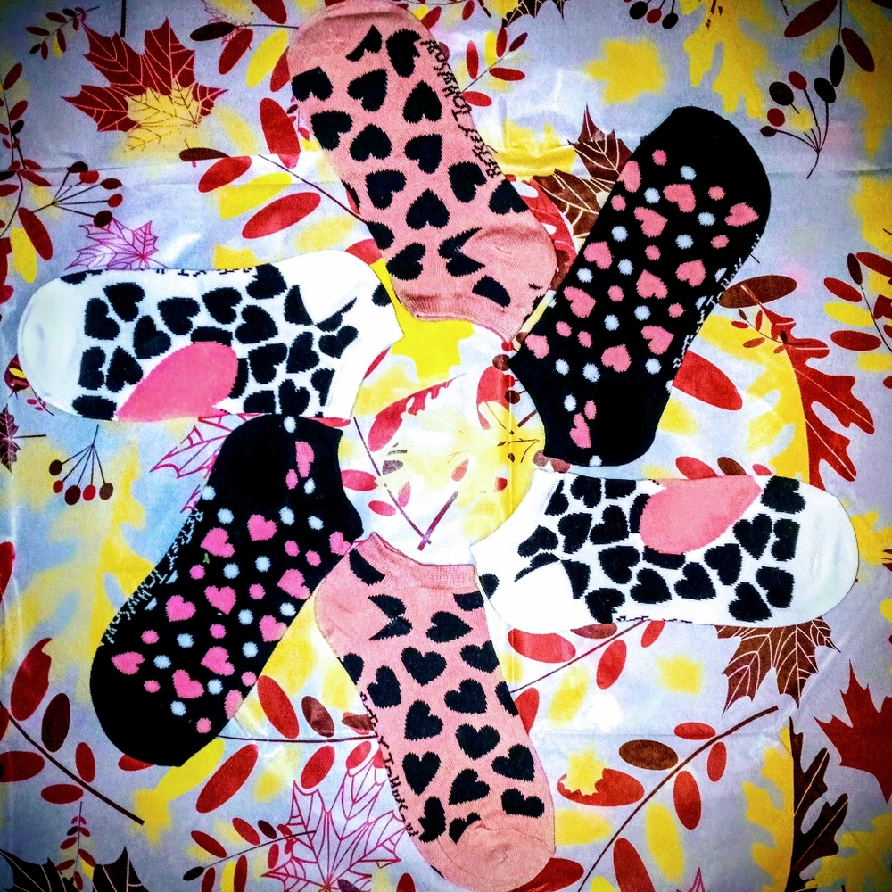 BETSEY JOHNSON HEART PRINT SOCKS MULTICOLORED